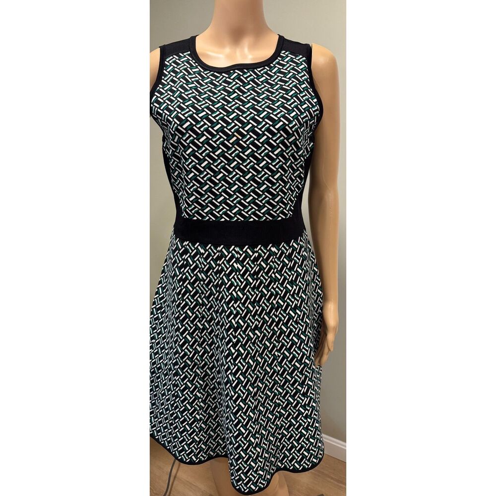 White House Black Market Sleeveless Dress – Size Medium